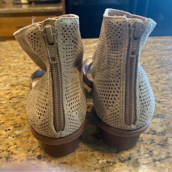 Lucky Brand Sicole Gladiator Sandals - Picture 5 of 12